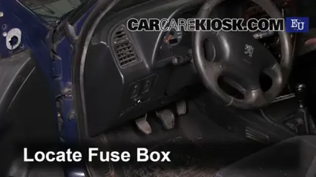 2002 Peugeot 306 Meridian 1.8L 4 Cyl. Fuse (Interior) Replace